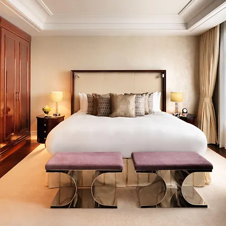 Hotel Breidenbacher Hof, Grandhotel 2025 - 101 Besten Düsseldorf