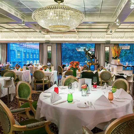 Hotel Breidenbacher Hof, Grandhotel 2025 - 101 Besten Düsseldorf
