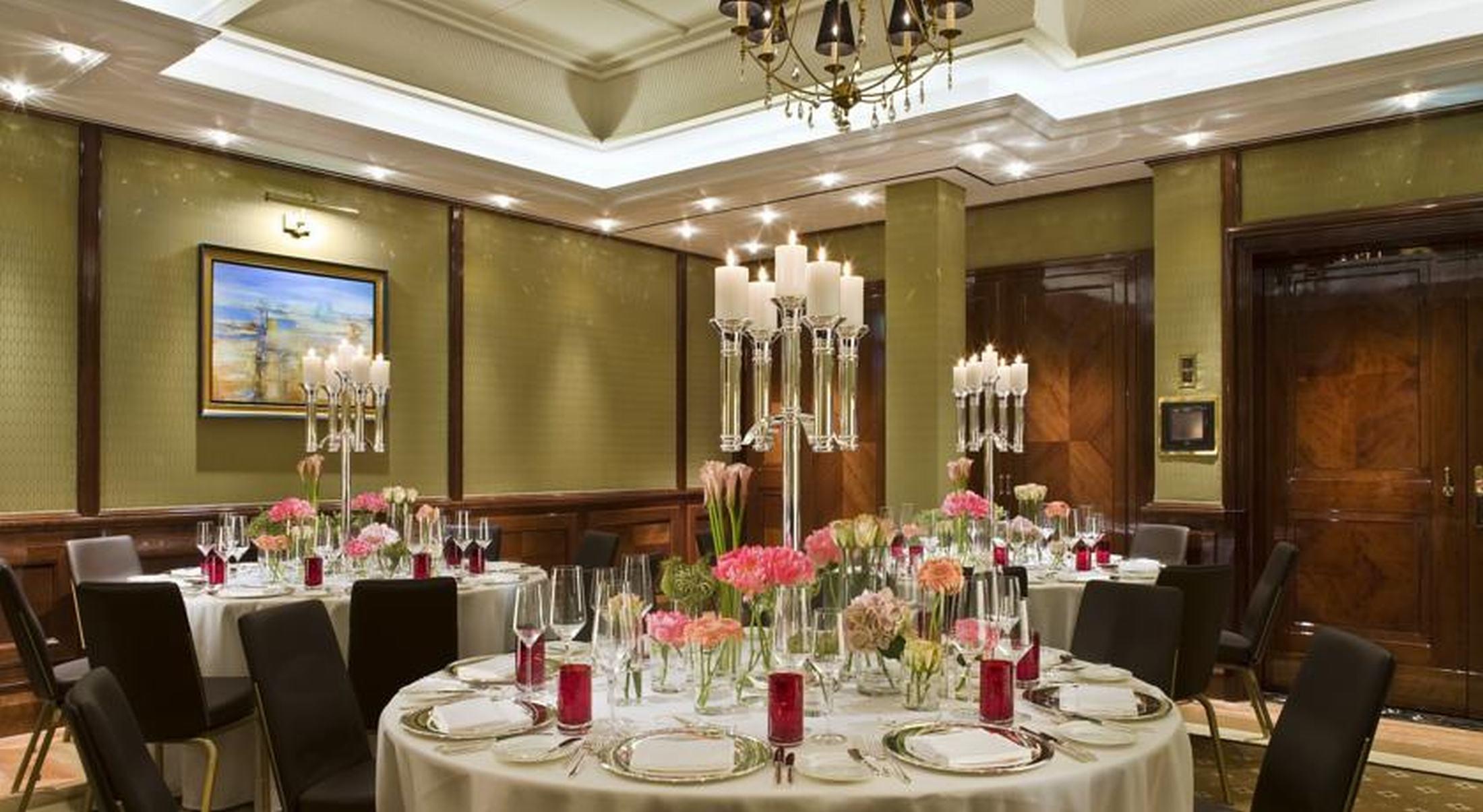 Hotel Breidenbacher Hof, Grandhotel 2025 - 101 Besten Düsseldorf