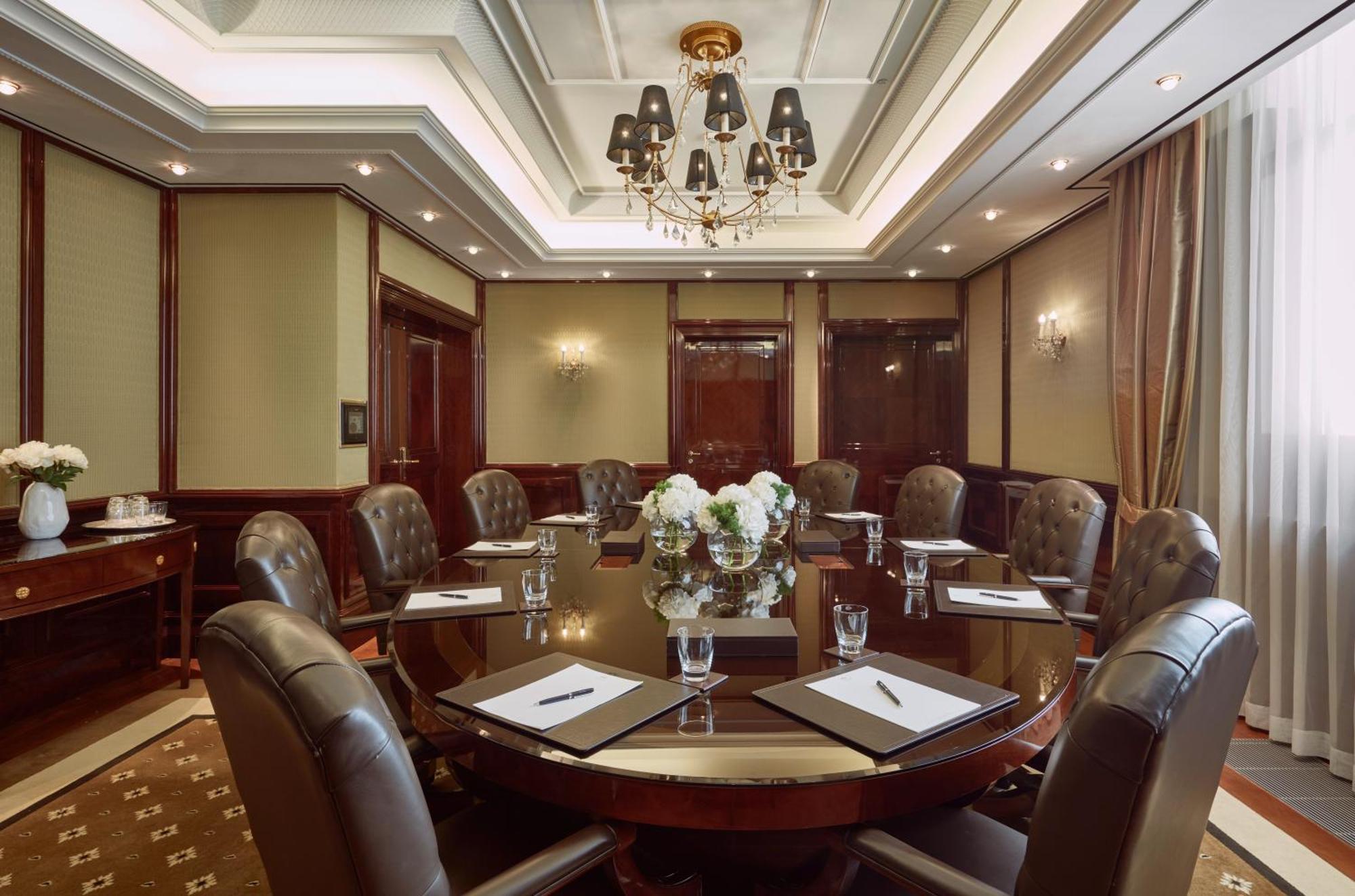 Breidenbacher Hof, Of The Year 2026 - 101 Besten Hotel Dusseldorf